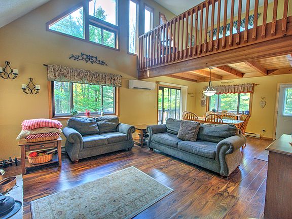 2nd image of 319 Parkwood Dr