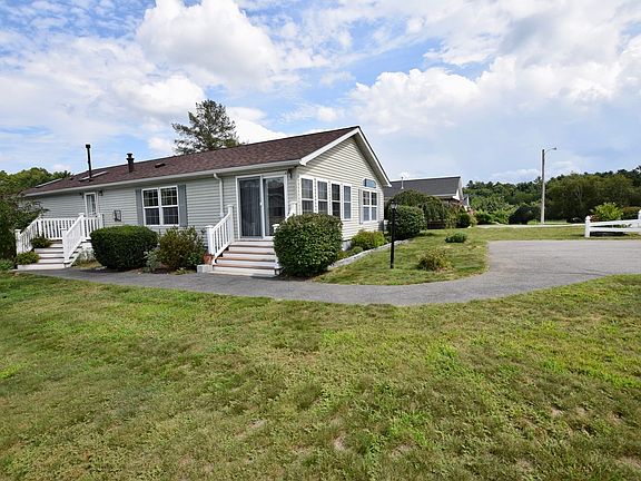 4th image of 29 Lyn Ln