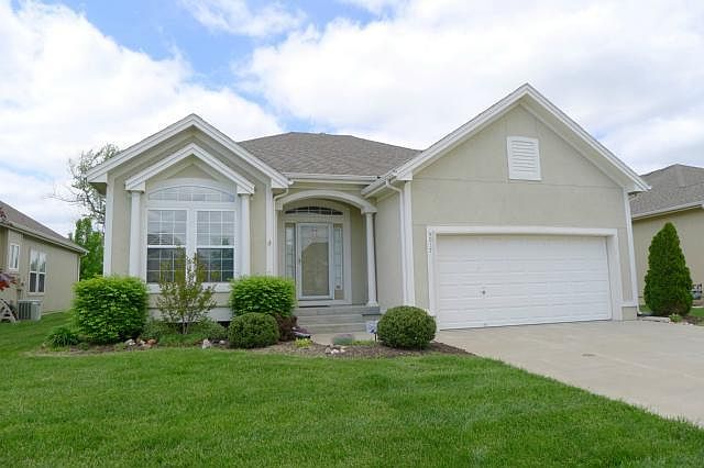 1st image of 4017 NW Chapman Ct