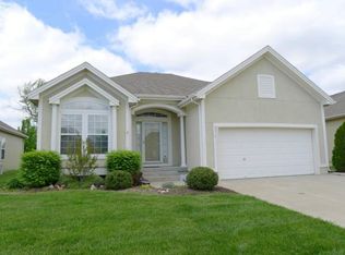 4017 NW Chapman Ct, Blue Springs, MO 64015