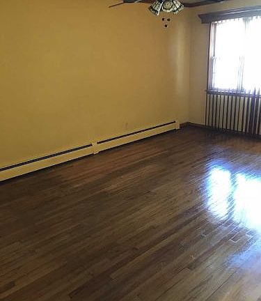 2nd image of 26 Avenue A Floor 1