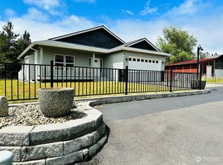 927 Point Brown Ave SE, Ocean Shores, WA 98569