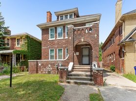 2964 Leslie St, Detroit, MI
