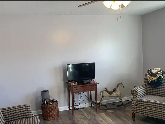 4th image of 1126 Wadewood Ct