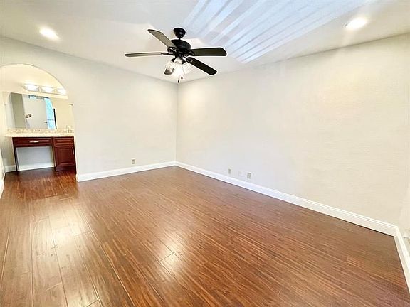 5th image of 2520 Carambola Cir N #1815