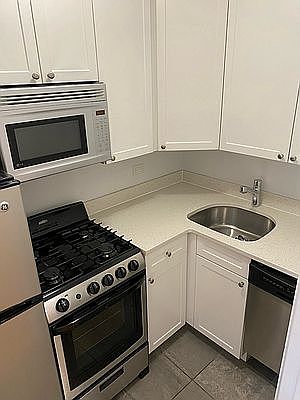 4th image of 40 W 135th St APT 3G