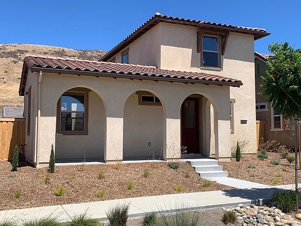 Paseos-Lot-114-Exterior