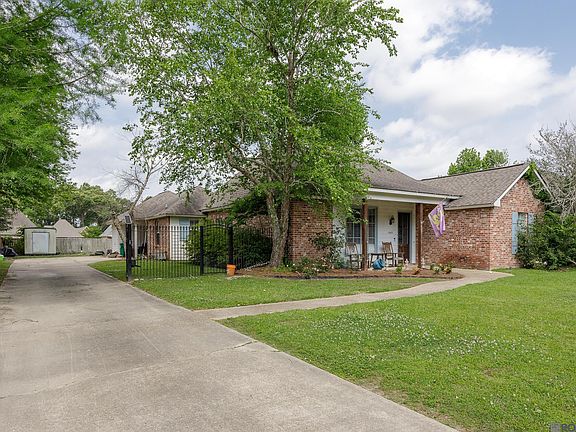 4th image of 16497 Jefferson Oaks Dr