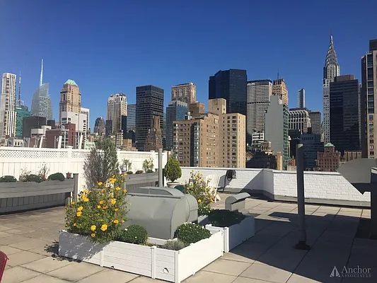 Rented by Anchor Associates | media 15