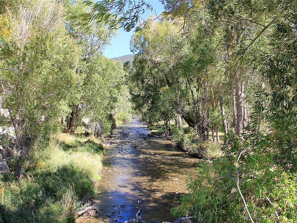 2nd image of 217 Two Rivers Rd