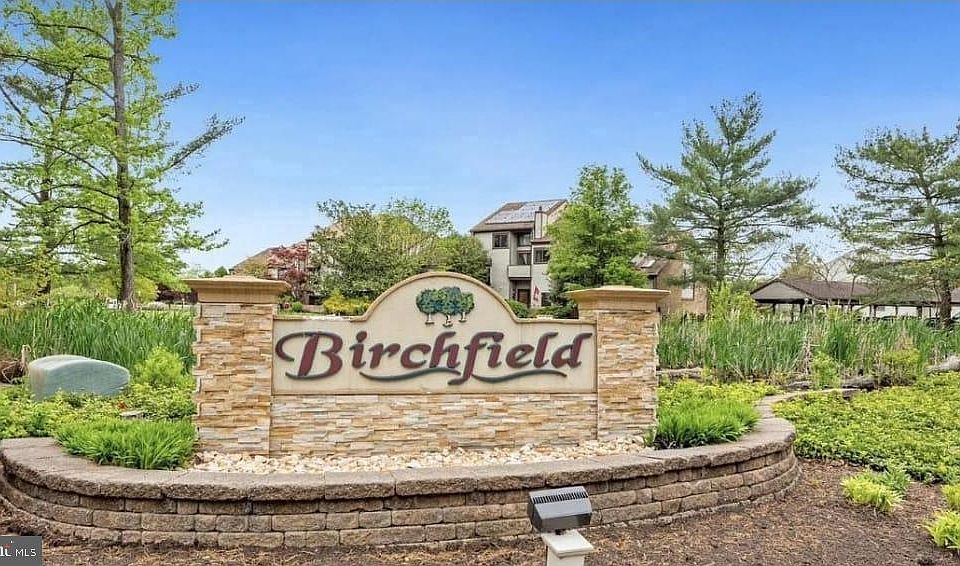2nd image of 34 W Azalea Ln