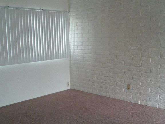2nd image of 208 N Cochise Ave