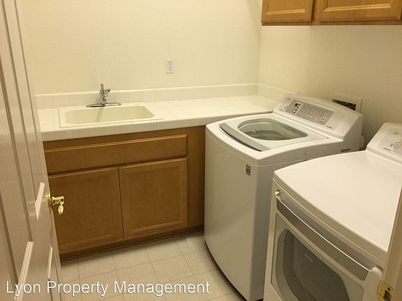 3rd image of 3204 Rapallo Pl