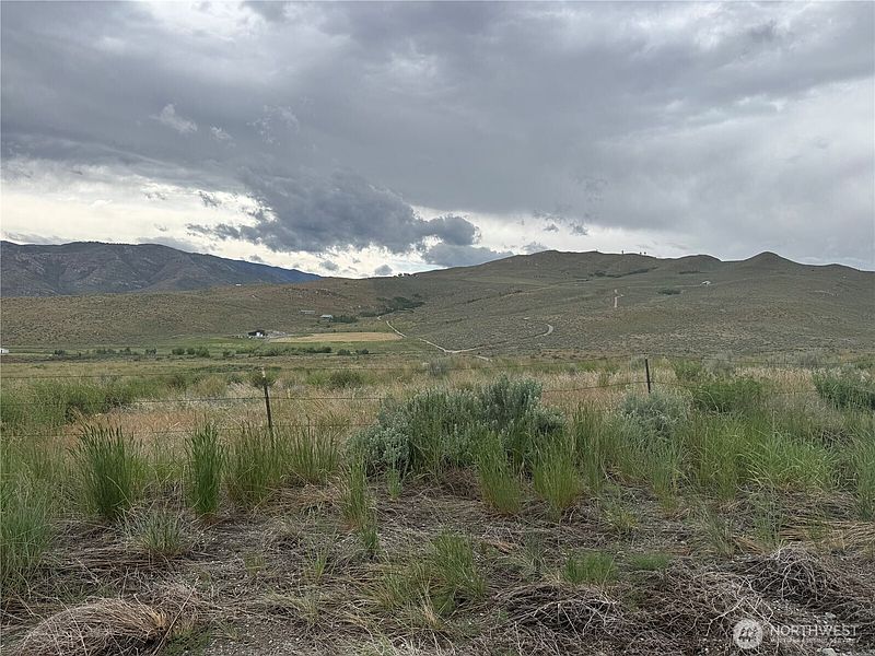 5th image of 300 Buckhorn Mountain Drive