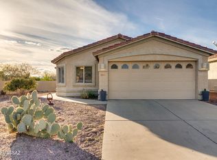 6031 N Panorama Park Dr, Tucson, AZ 85704