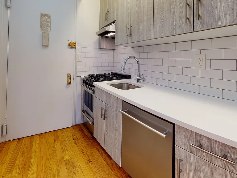 354 E 83rd St #3J — Photo 3