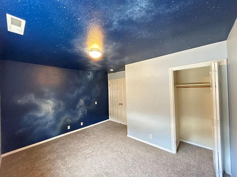 581 S 225 W — Photo 9