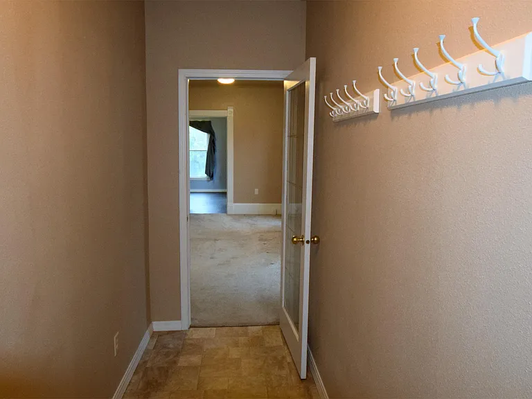 400 Walnut St — Photo 1