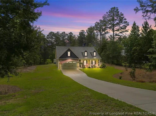 804 Lewis St, Raeford, NC 28376