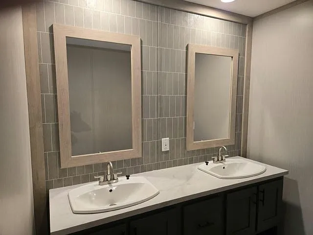 79 E Dorsey Ln #12 — Photo 3