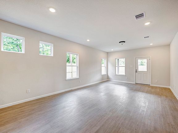 The Davenport II- Family Room