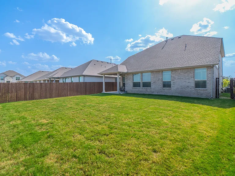 3105 Lionsgate Dr — Photo 25