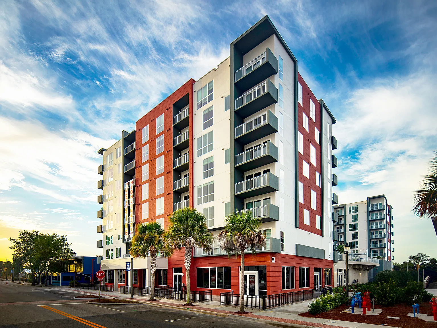 Highline Apartments — Photo 1