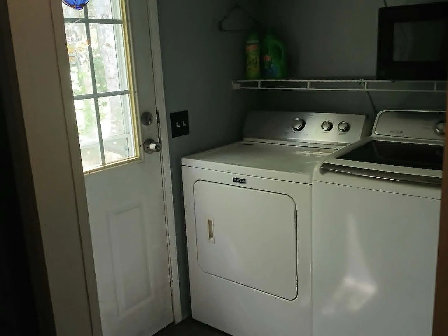 3 bed, 1400 sqft, $2,500 — Photo 4