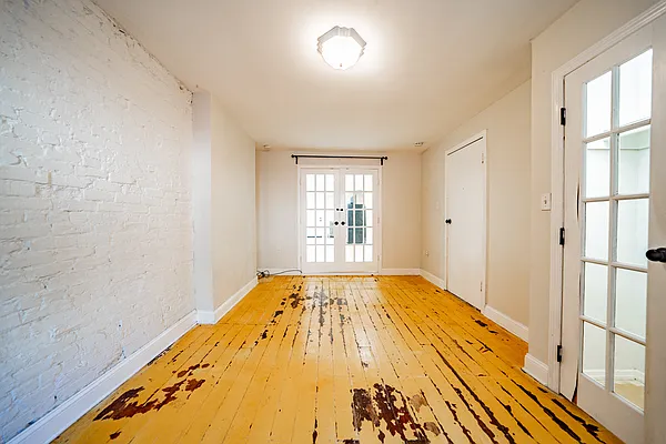 Rented by Scott Williams Realty LLC | media 18