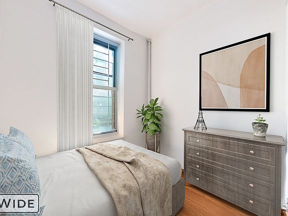 3rd image of 314 E 91st St #1F