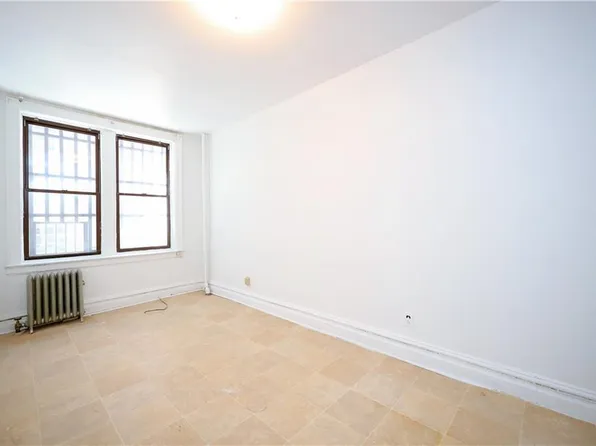 5518 7th Ave, Brooklyn, NY 11220