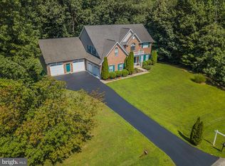 6170 Trotters Glen Dr, Hughesville, MD 20637