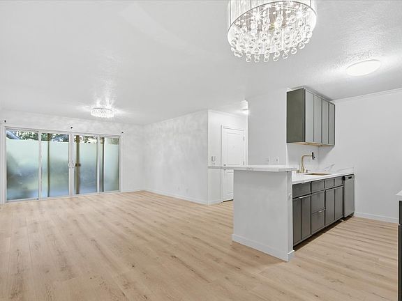 4th image of 23663 Park Capri Unit 110