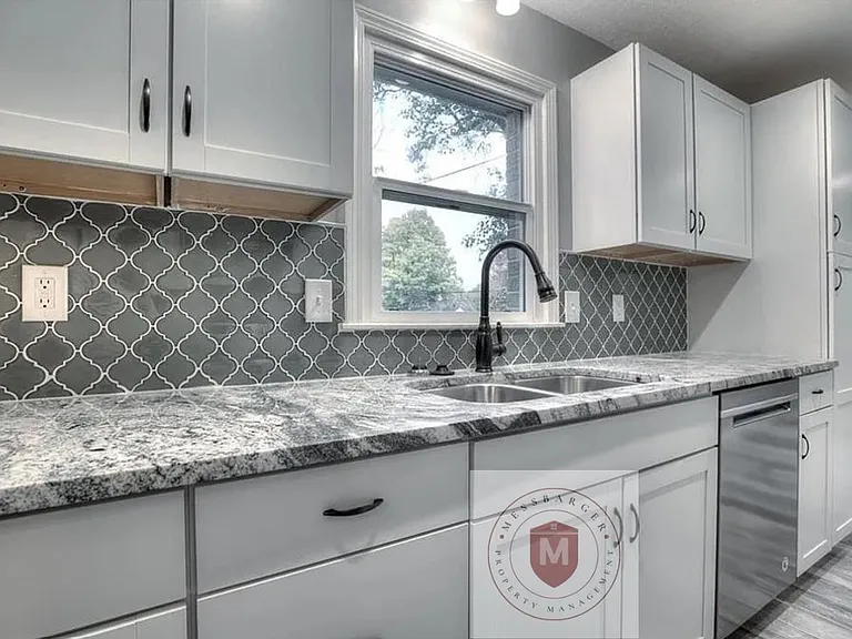 2501 W 75th Pl — Photo 11
