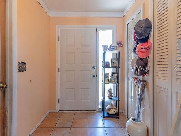 5th image of 1490 Coronet Dr
