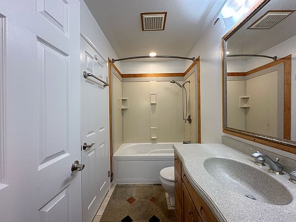 4th image of 1061 Kolokolo St Unit C
