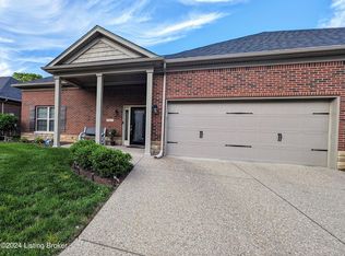 6419 Clover Trace Cir, Louisville, KY 40216