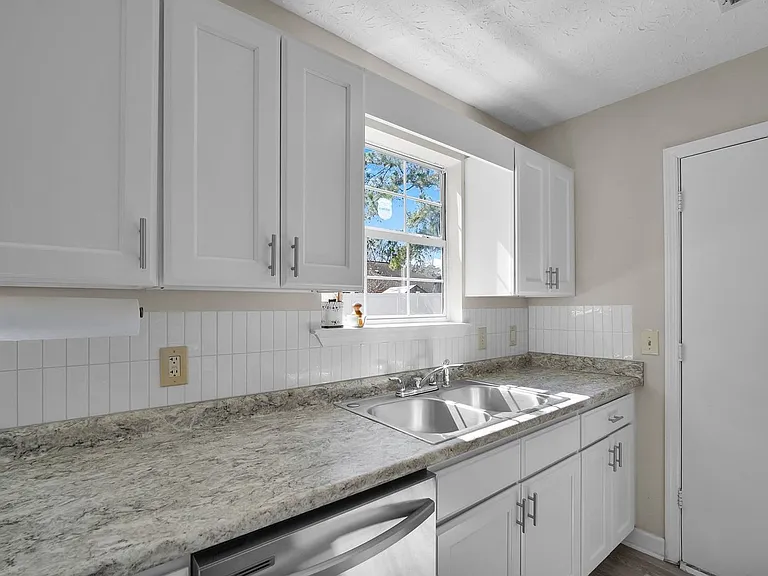 234 Bordeaux Ln — Photo 20