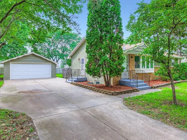 7025 Newton Ave N, Brooklyn Center, MN 55430