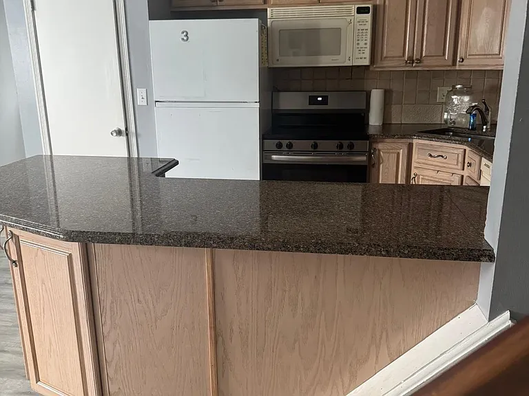 3206 Jennifer Ct — Photo 10