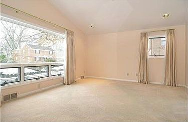 3rd image of 625 Morewood Ave