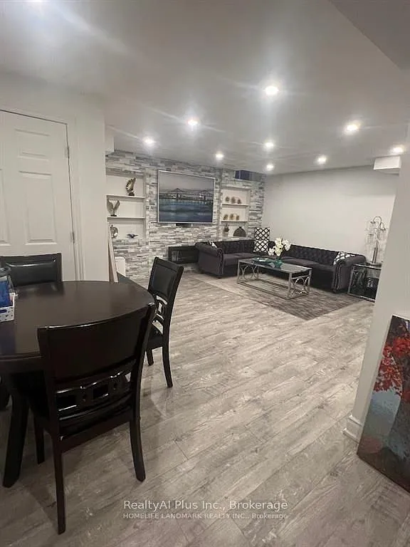 2 bed, $1,700 — Photo 2