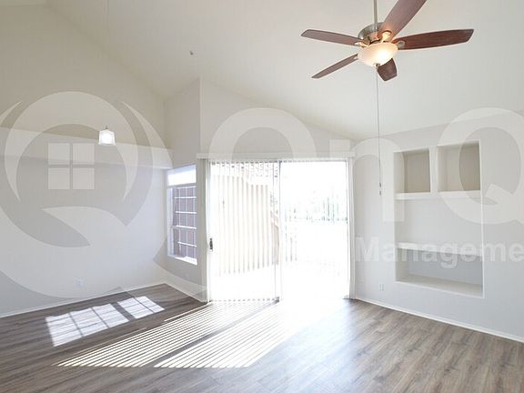 5th image of 1633 E Lakeside Dr Unit 66