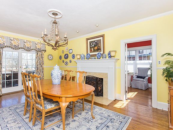 5th image of 171 Hubbard Ave