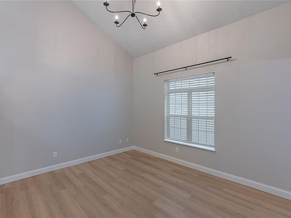 5th image of 2311 Villagewood Ct
