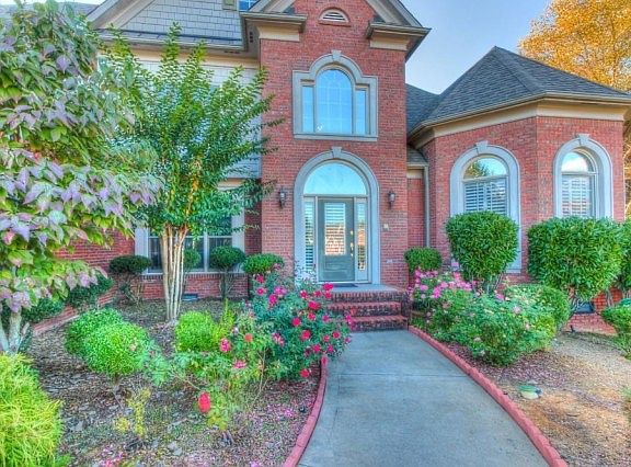 4th image of 8901 Braithwaite Ln