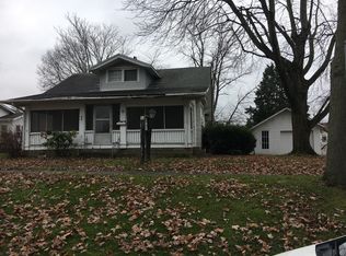 9 E Vine St, Martinsville, IL 62442