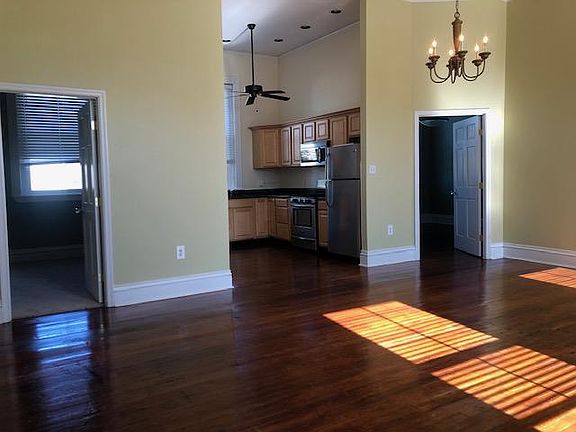2nd image of 2021 North Ave