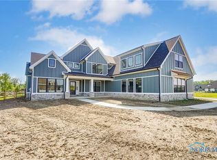 25946 Seminary Rd, Perrysburg, OH 43551