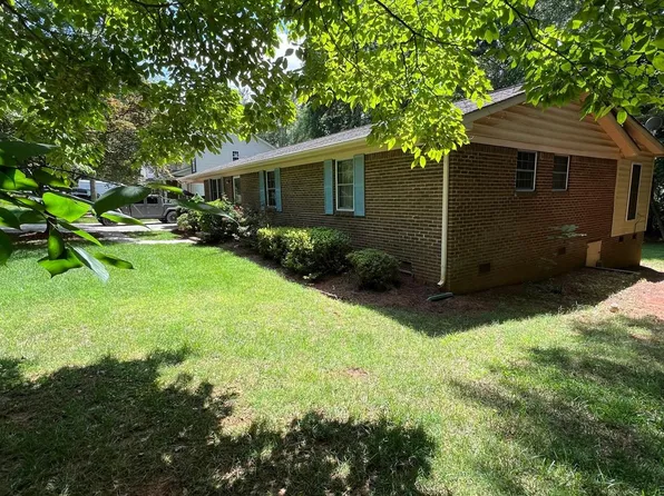 2300 Lakeview Cir #10, Matthews, NC 28105